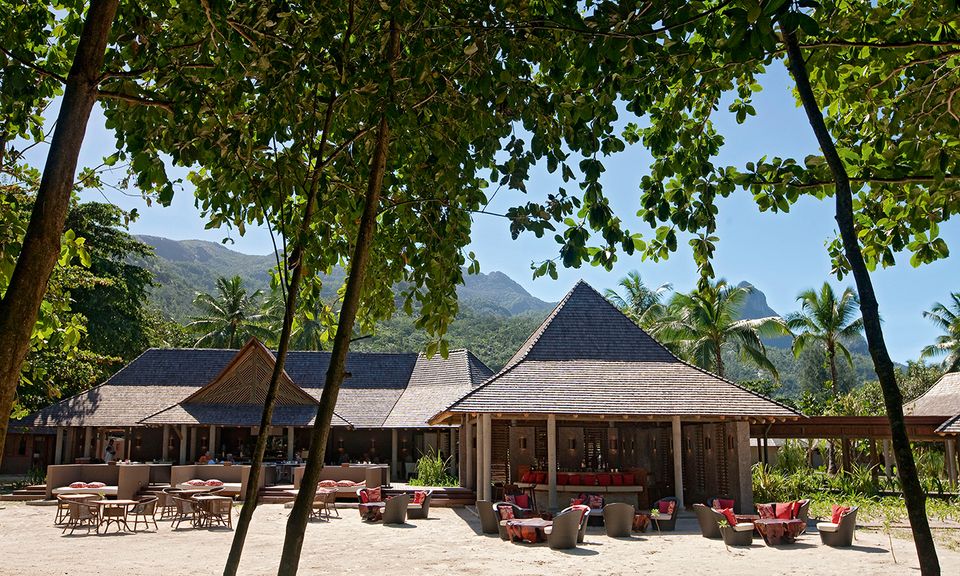 Seychellen Mahe Constance Ephelia Resort Restaurant Seselwa CHG 2.jpg - Jambo Safari Club