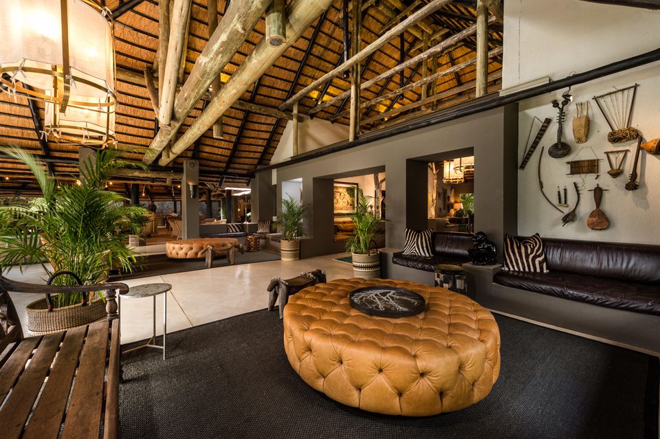 Zuid Afrika Sabi Sand Sabi Sabi Bush Lodge Interior Lounge WE.jpg - Jambo Safari Club