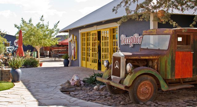 Namibie Fish River Canyon Canyon Roadhouse Exterior Receptie WS 3.jpg - Jambo Safari Club
