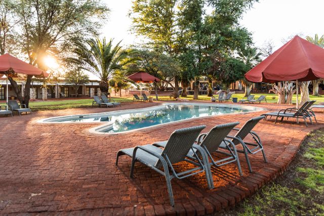 Namibie Kalahari Anib Kalahari Lodge Zwembad WE.jpg - Jambo Safari Club