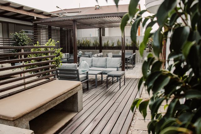 Namibie Swakopmund Swakopmund Luxury Suites Exterior Terras SLS d2563694.jpg - Jambo Safari Club