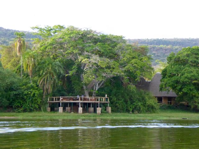 Rwanda Akagera Ruzizi Tented Lodge dek KS 2.jpg - Jambo Safari Club