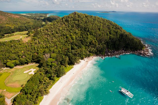 Constance Lemuria Resort