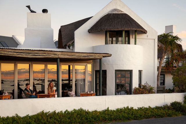 Abalone Hotel & Villas