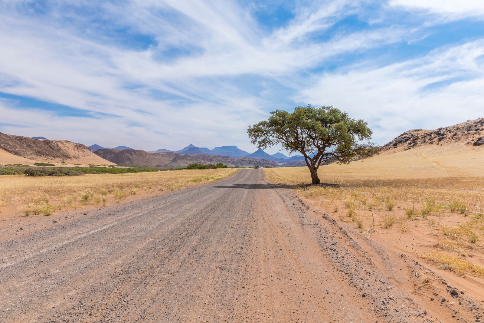 Namibie Landschap Damaraland Weg 1175170396 SH.jpg - Jambo Safari Club