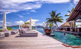 Seychellen La Digue Le Domaine de LOrangeraie Pool 1.jpg - Jambo Safari Club