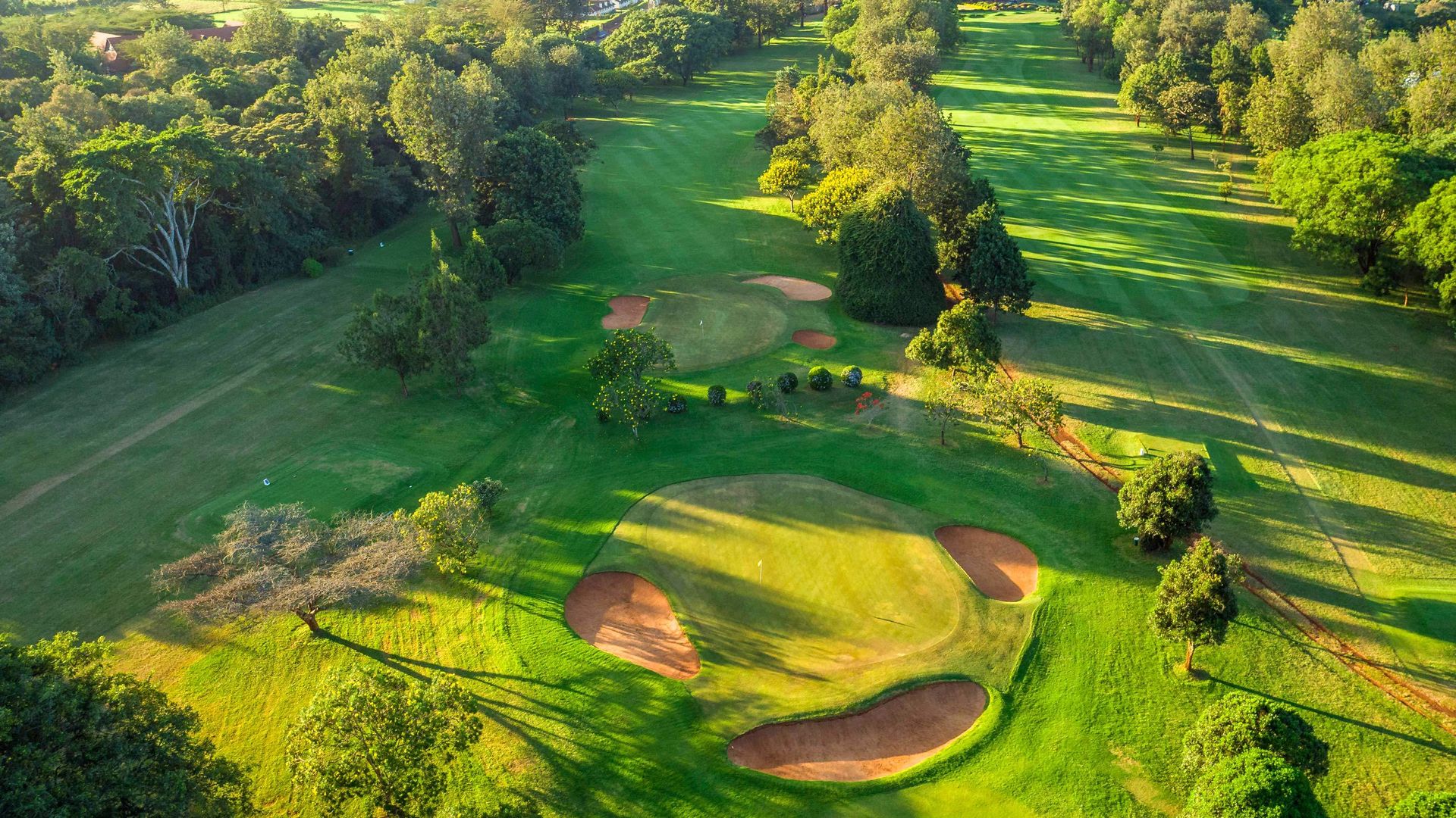 Kenia-Karen-Golf.jpg