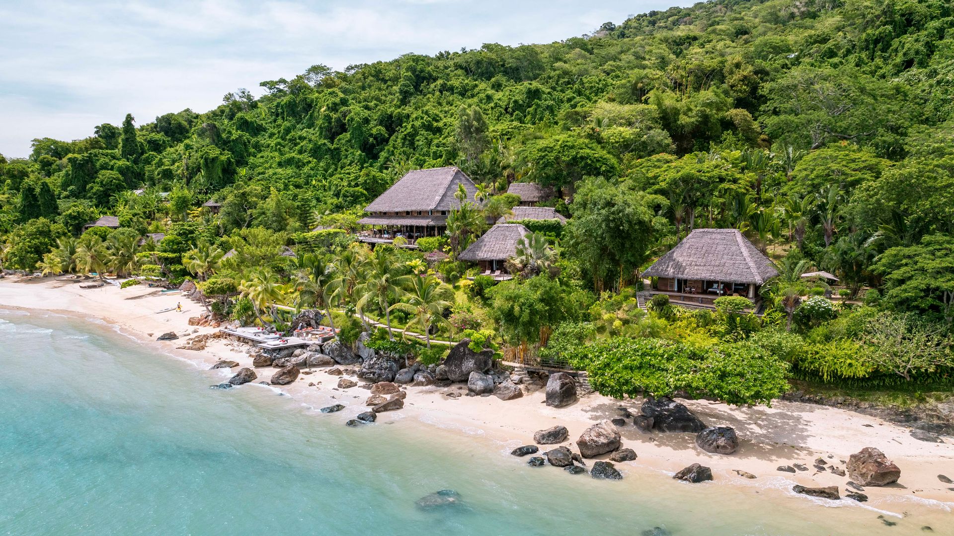 Madagaskar_Nosy_Komba_Tsara_Komba_Lodge_Exterior_6_TimeTide.jpg