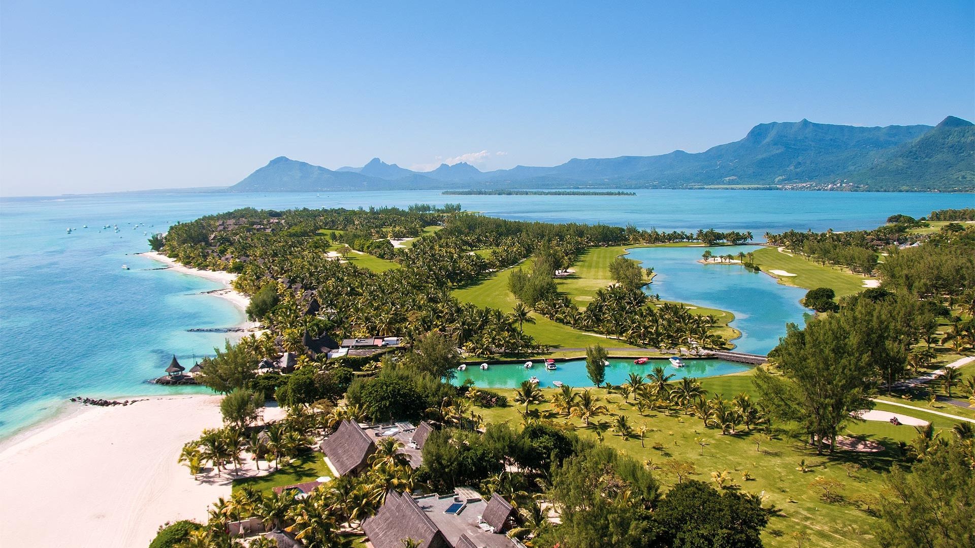 Mauritius-Le-Morne-Peninsula-Paradis-Beachcomber-Aerial-Golf-BCR.jpg
