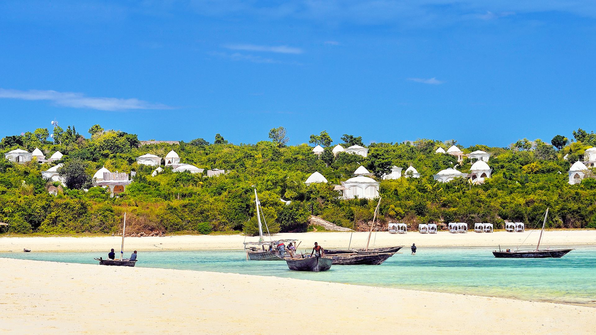 Tanzania-Zanzibar-Kilindi-Aangezicht-Strand-ELW.jpg