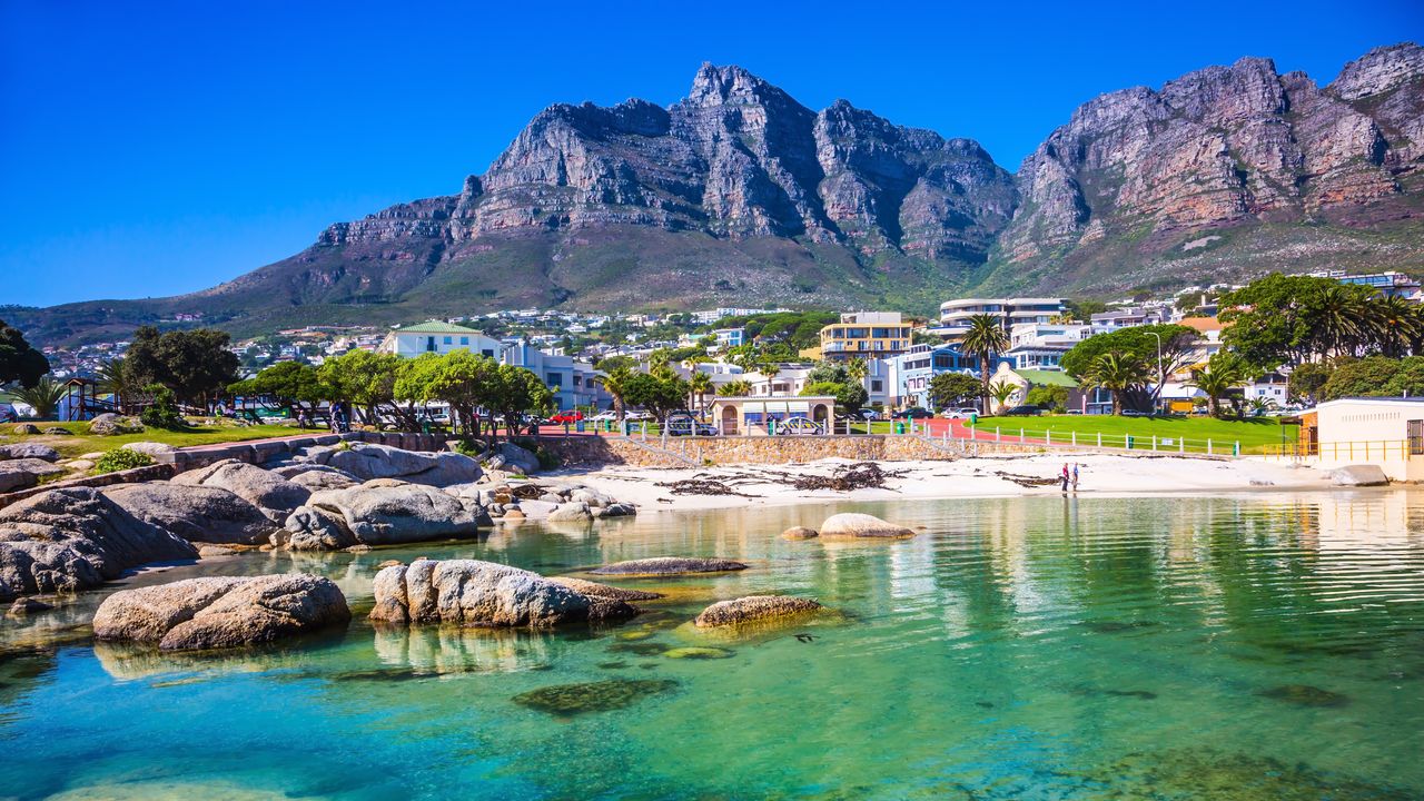 Zuid Afrika Landschap Kaapstad Camps Bay SH 438090133.jpg - Jambo Safari Club