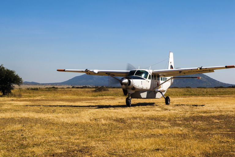 Tanzania Vervoer vliegtuig 2.jpg - Jambo Safari Club